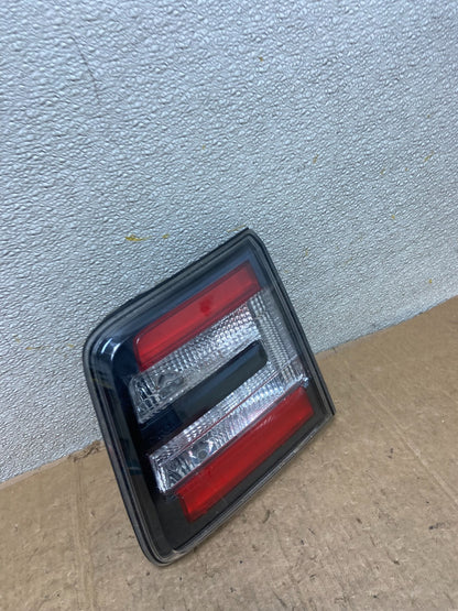 2013 to 2016 GMC Acadia Right Passenger RH Side Inner Tail Light AA3819 DW2