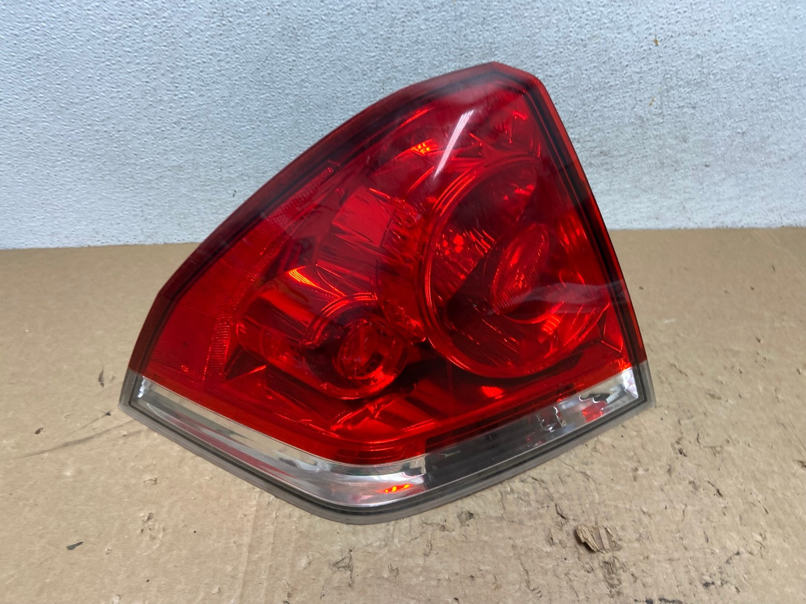 2006 to 2012 Chevrolet Impala Left Driver Lh Side Tail Light AG1395 LK0