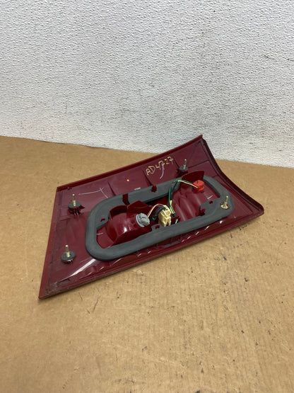 2004 - 2005 Toyota Sienna Left Driver LH Side Inner Tail Light AD4727 LK4