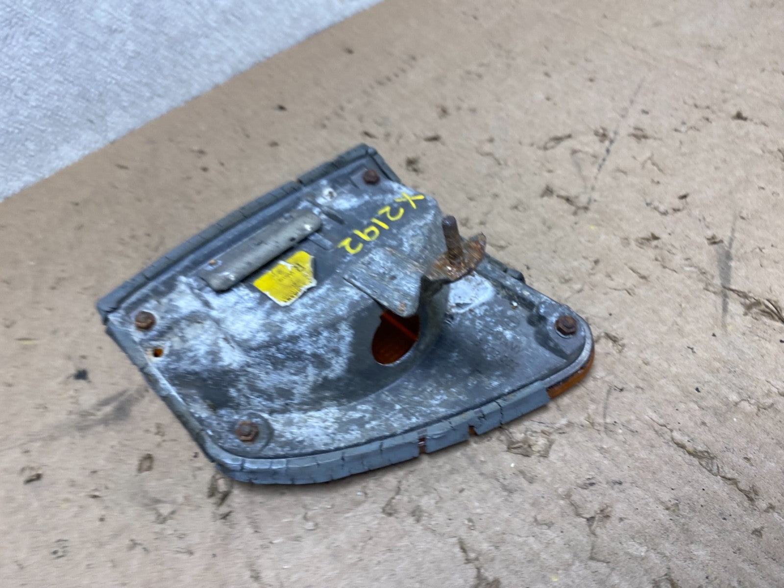 1973 to 1980 Mercedes W116 S-Class Right Passenger Turn SIgnal Light X2192 DG6