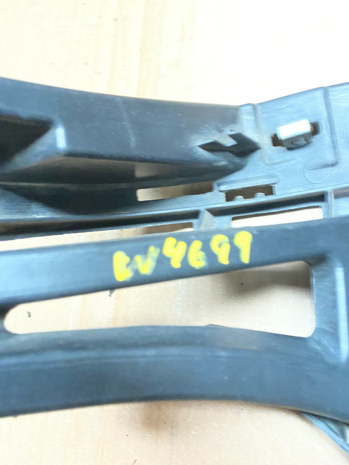 2011 to 2014 Porsche Cayenne Front Right Upper Bumper Cover Bracket W4699 PS8