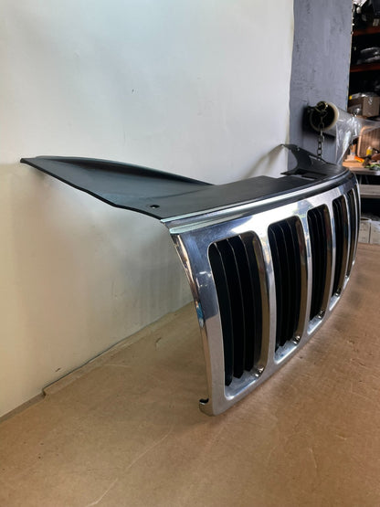 2005 2006 2007 Jeep Grand Cherokee Front Upper Grill Grille ag0853 DG2