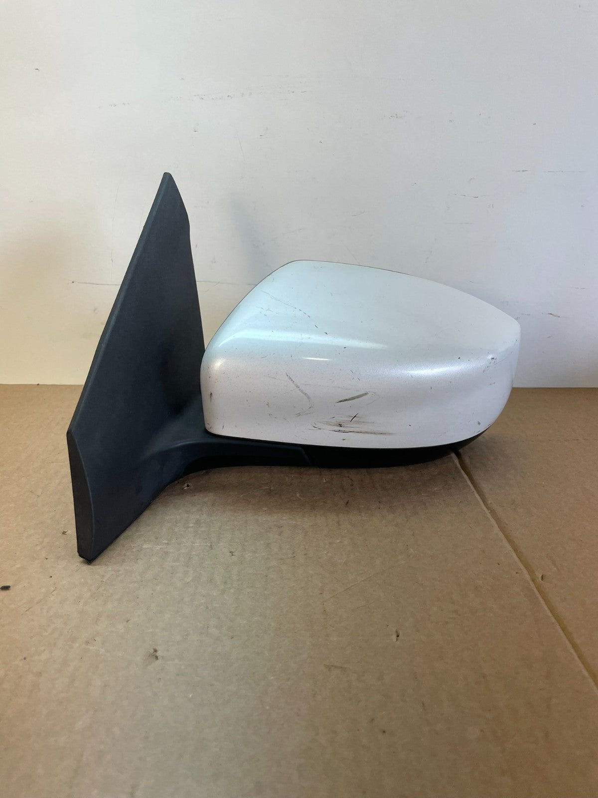 2013 to 2019 Nissan Sentra Left Driver Side Door View Mirror AH6146 DG0