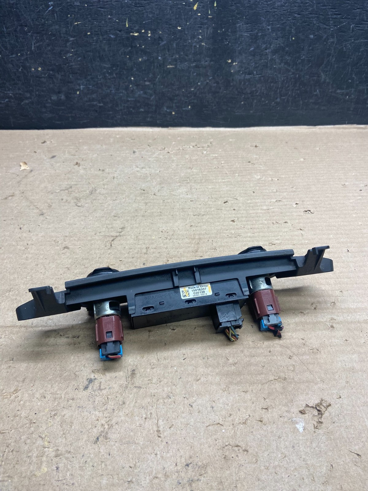 2007 - 2014 Chevrolet Tahoe Yukon Pedal Traction Control Switch AH5341 DG3