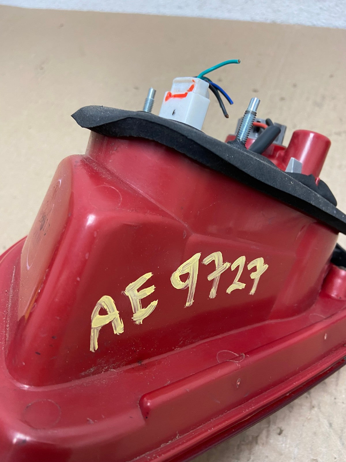 2007 2008 2009 Hyundai Santa Fe Left Driver LH Tail Light Inner AE9727 LK6