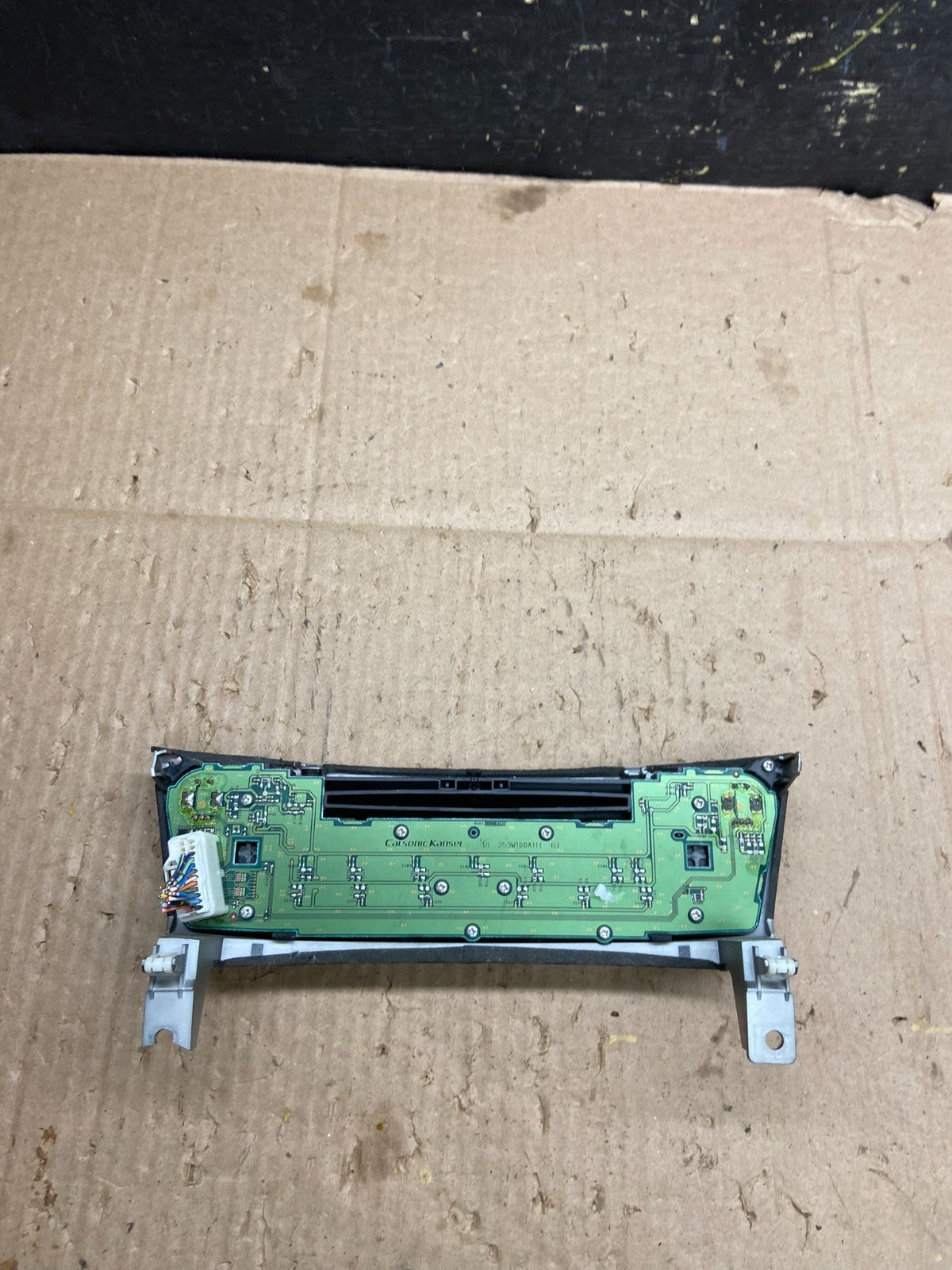 2011 2012 2013  Infiniti M37 Radio Control Face Plate Unit CD Player AB9701 DG3