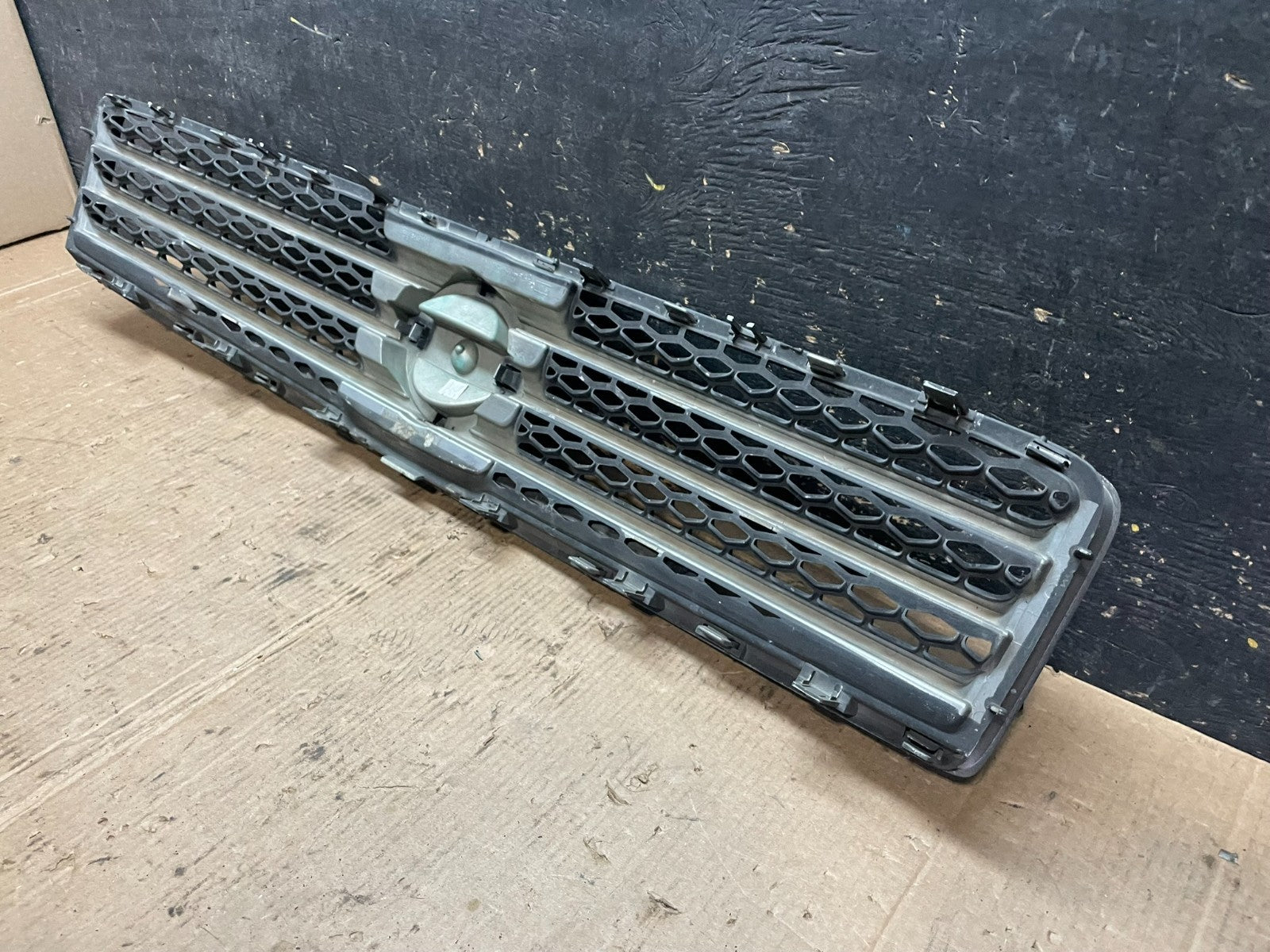 2009 to 2011 Nissan Maxima Front Upper Grill Grille Oem Z8110 DG12