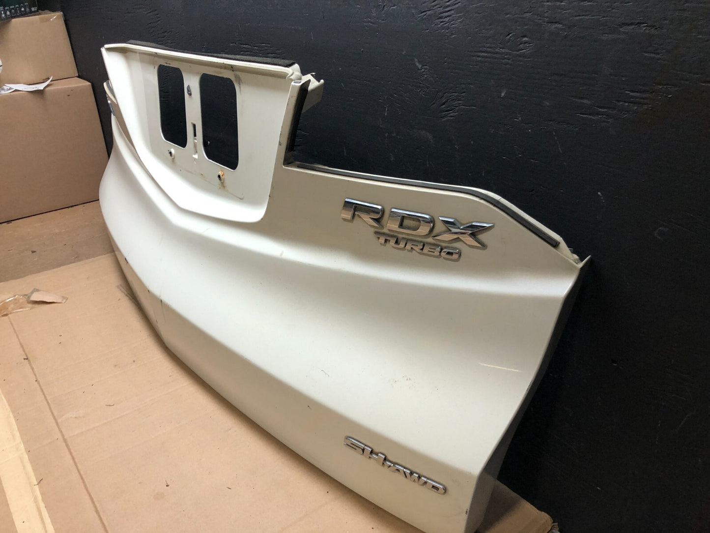 2007 2008 2009 Acura RDX Rear Trunk Panel Moulding D9255 PS1
