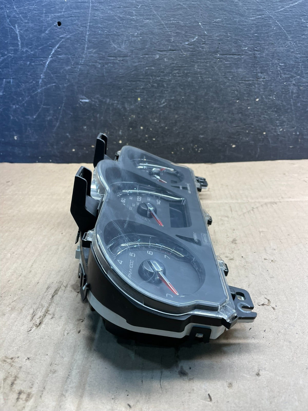 2011 2012  Ford Taurus Speedometer Instrument Cluster Gauges T7241 DG1