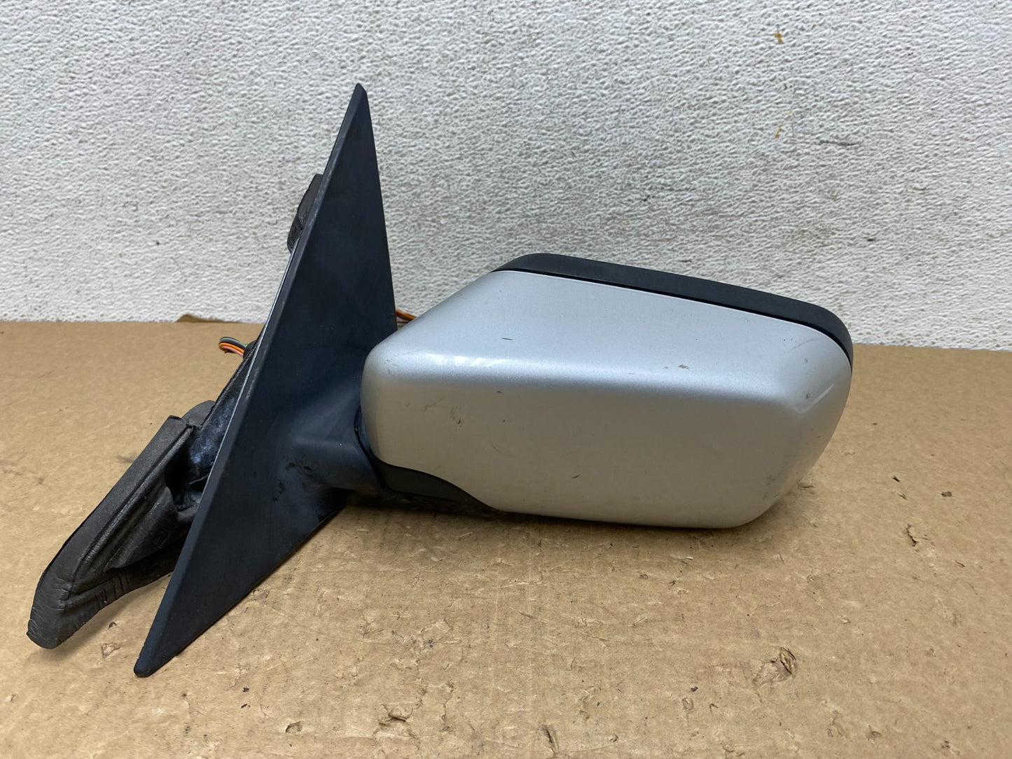 2001 to 2006 BMW 325i Left Driver LH Side View Door Mirror AF7990 DW0