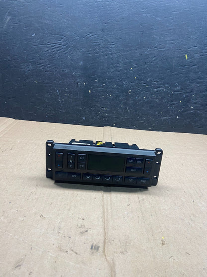 2003 to 2006 Lincoln Town Car OEM Climate Control Panel O9888 OEM DG0