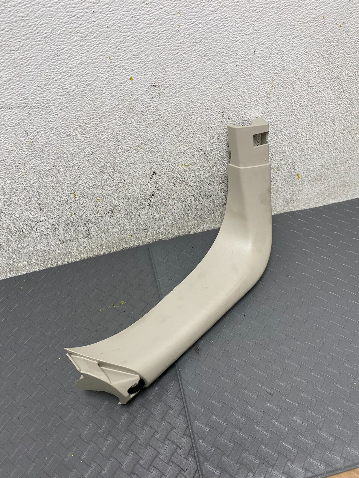 2014 to 2020 Infiniti QX60 OEM Rear Left Driver Liftgate Cover Trim Panel A20250