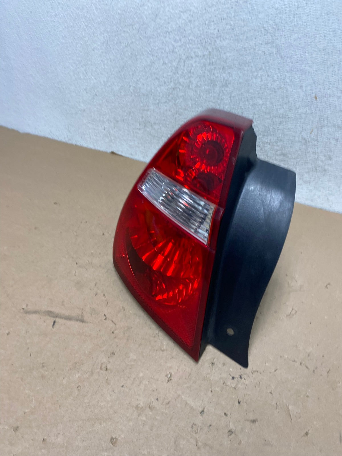 2004 to 2008 Chevrolet Malibu Left Driver Lh Side Tail Light AG4136 LK1