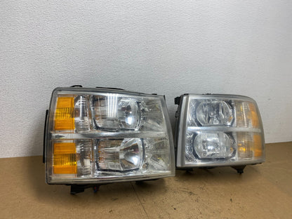 2007 to 2014 Chevrolet Silverado Left+Right Side Headlights AC3548 DW2