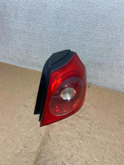 2006 2007 2008 Volkswagen Golf MK5 5 Right Passenger Tail Light AA1549 GD2