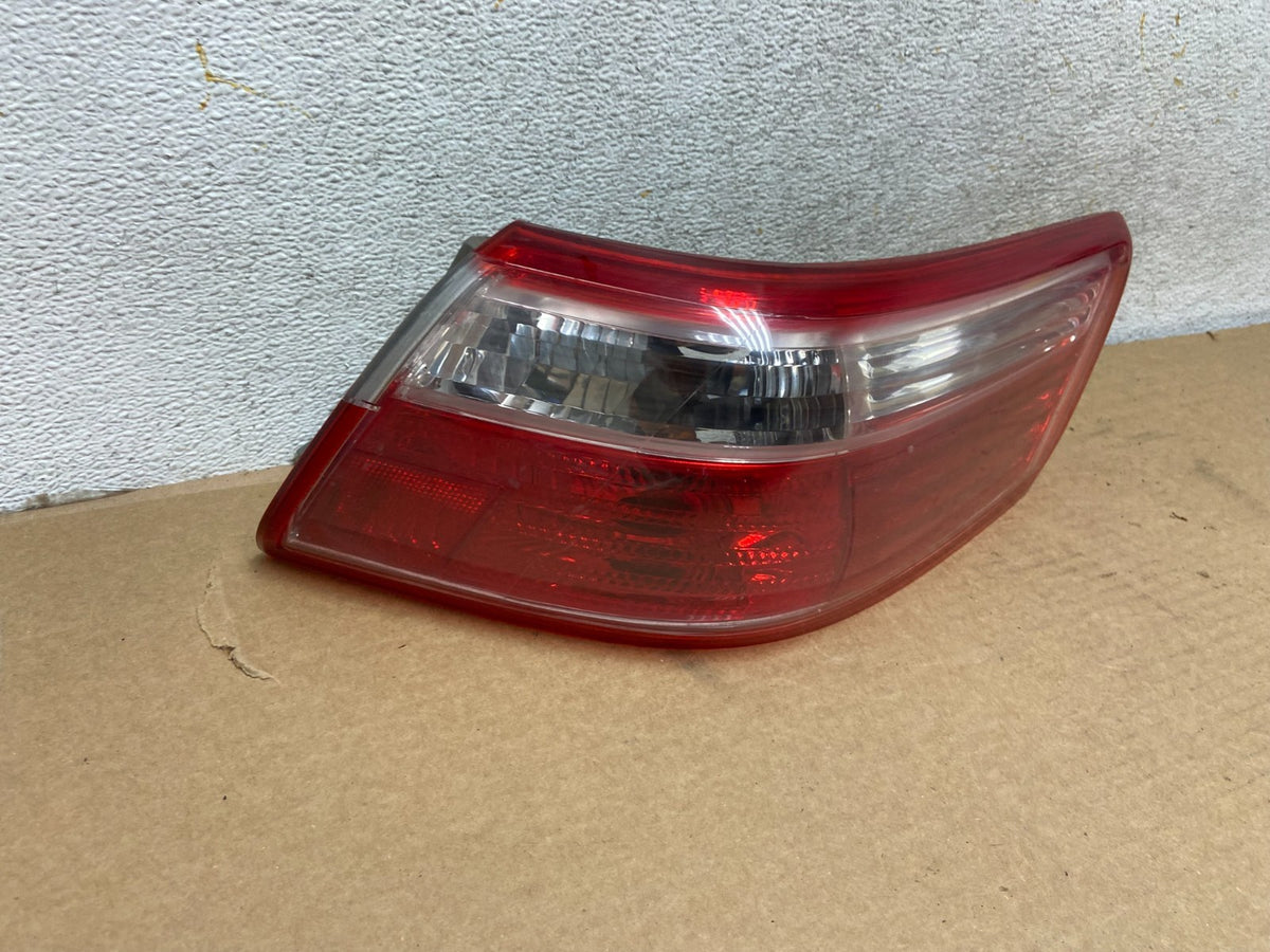 2007 2008 2009 Toyota Camry Right Passenger Side Tail Light AH4432 DW1