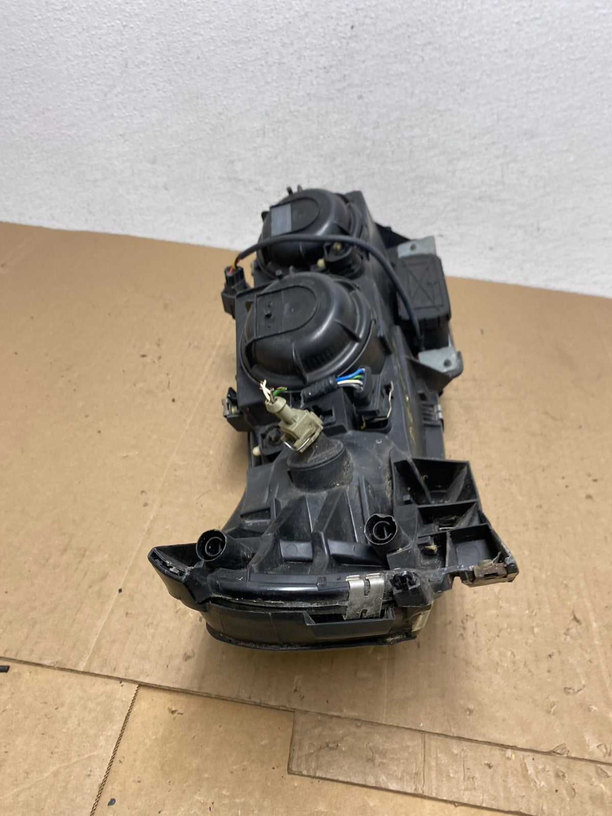 2001 to 2004 Volvo S60 Left Driver LH Headlight Halogen AC5759 DW7