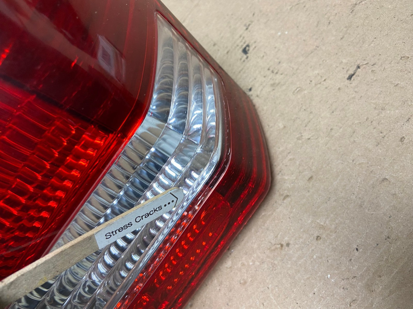 2000 2001 Lexus ES300 Inner Left Driver LH Side Tail Light AF4778 LK4