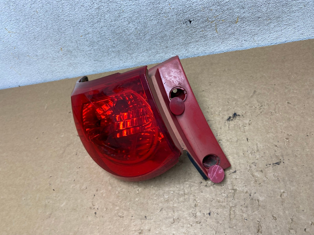 2009 2010 2011 2012 Chevrolet Traverse Left Driver LH Tail Light AI3704 LK1
