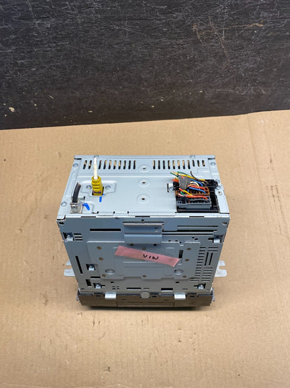 2010-2011 Kia Soul AM FM Radio Stereo Audio CD Player Receiver AI7207 DW5