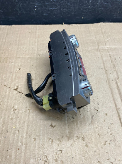 2010 - 2014 Subaru Outback Legacy A/C Heater Climate Control Unit AE1752 DG1