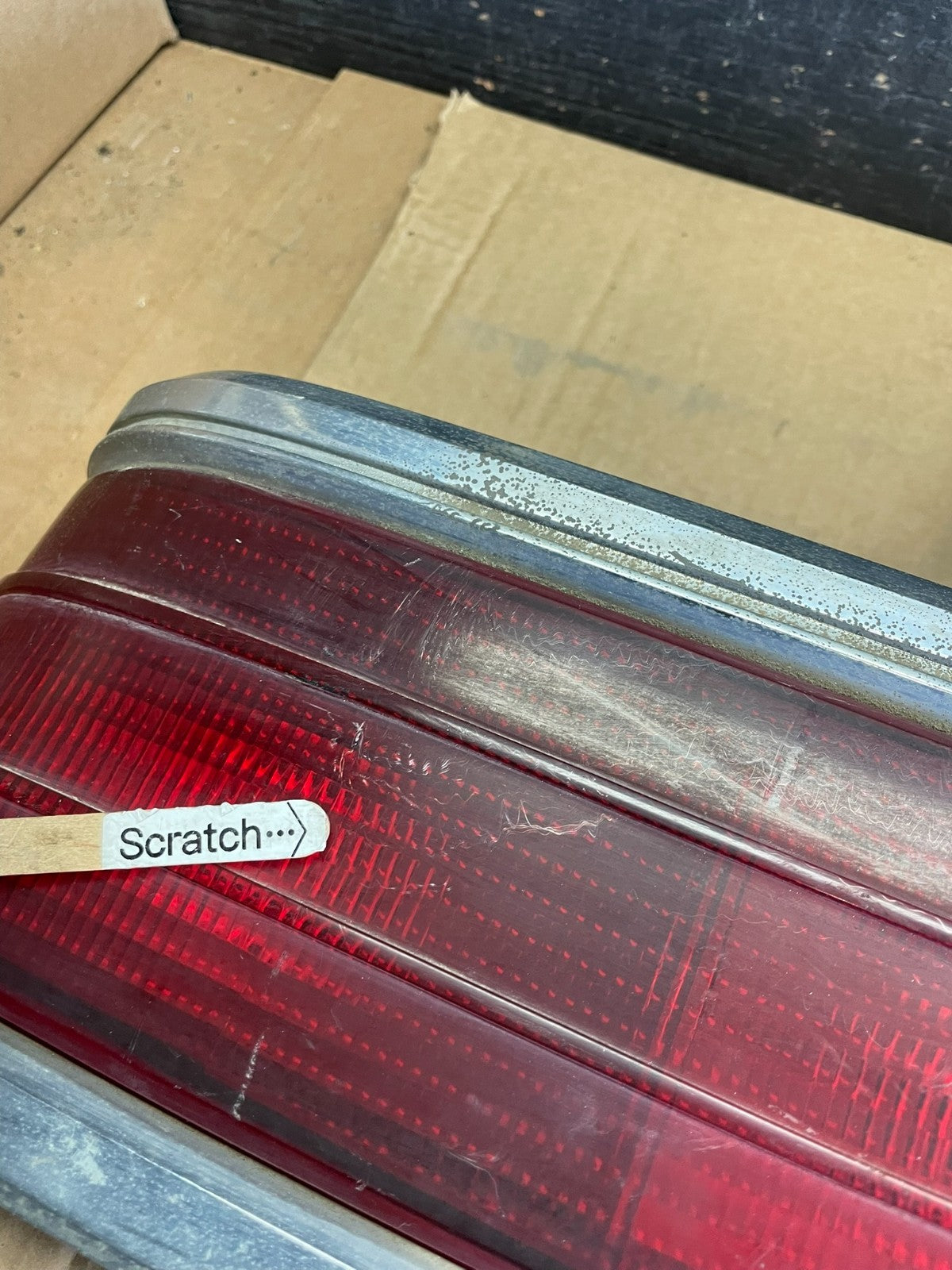 1988-1993 Dodge Dynasty Left+ Center Trunk Tail Light Lamp Panel Oem AA6011 DG3