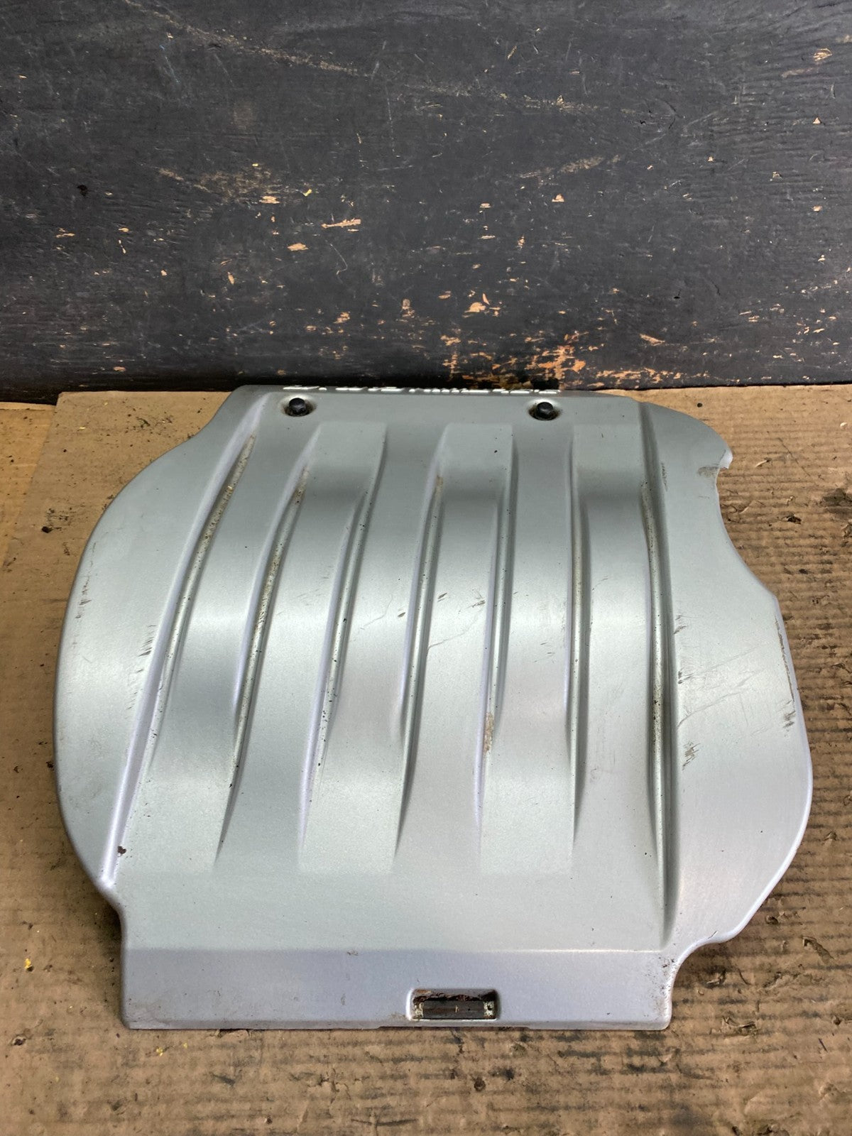 1999 to 2003 Oldsmobile Intrigue 3.5L V6 Engine Cover s5936 DG1
