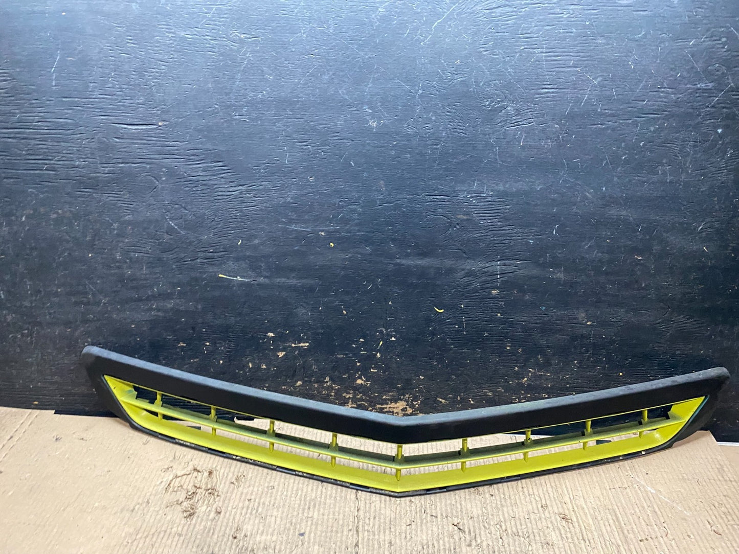 2010-2012 Chevrolet Camaro Front Lower Grill Grille OEM V4285 DG0