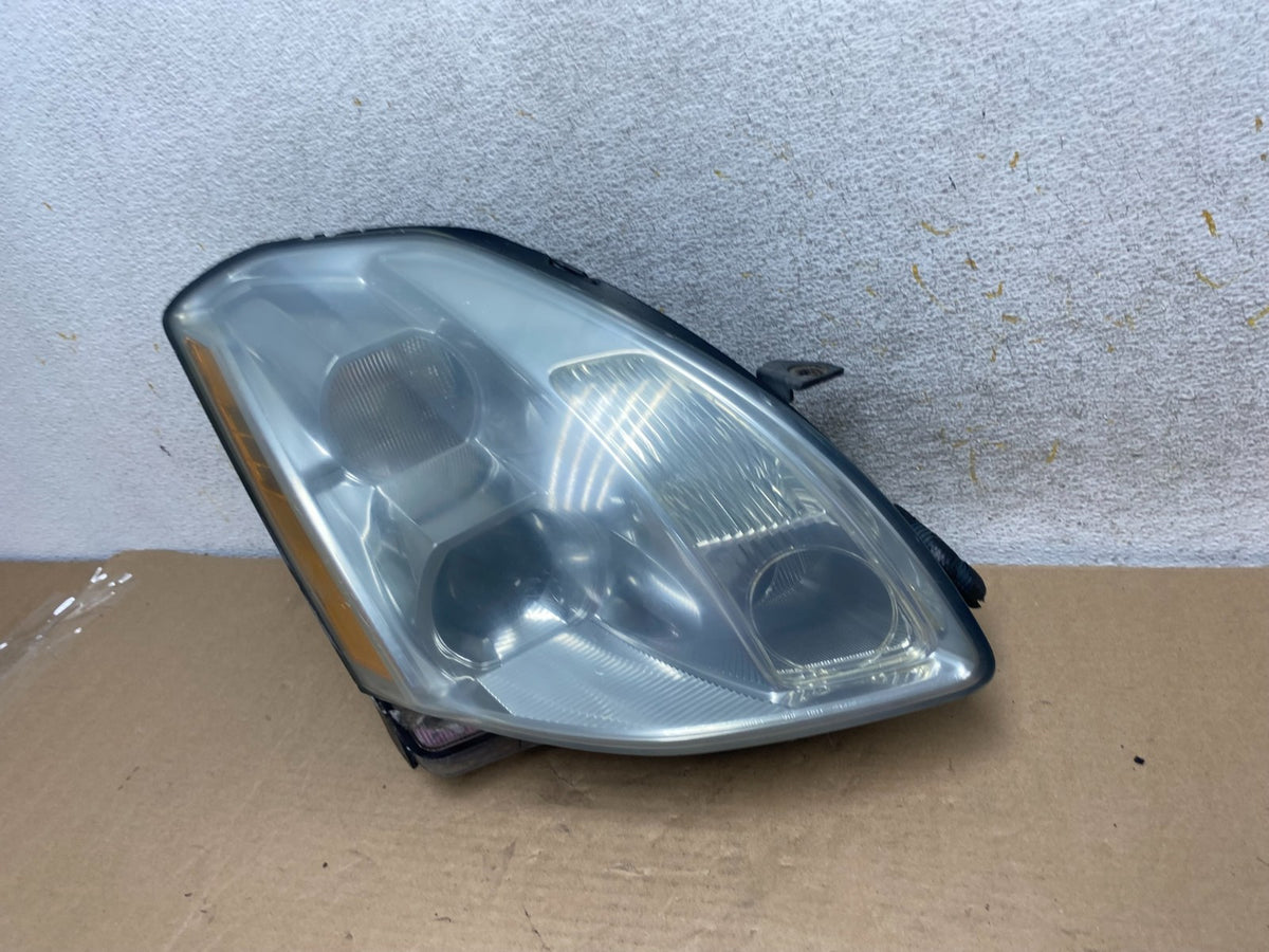 2004 2005 2006 Nissan Maxima Right Passenger Side Headlight Halogen AH9374 DW1