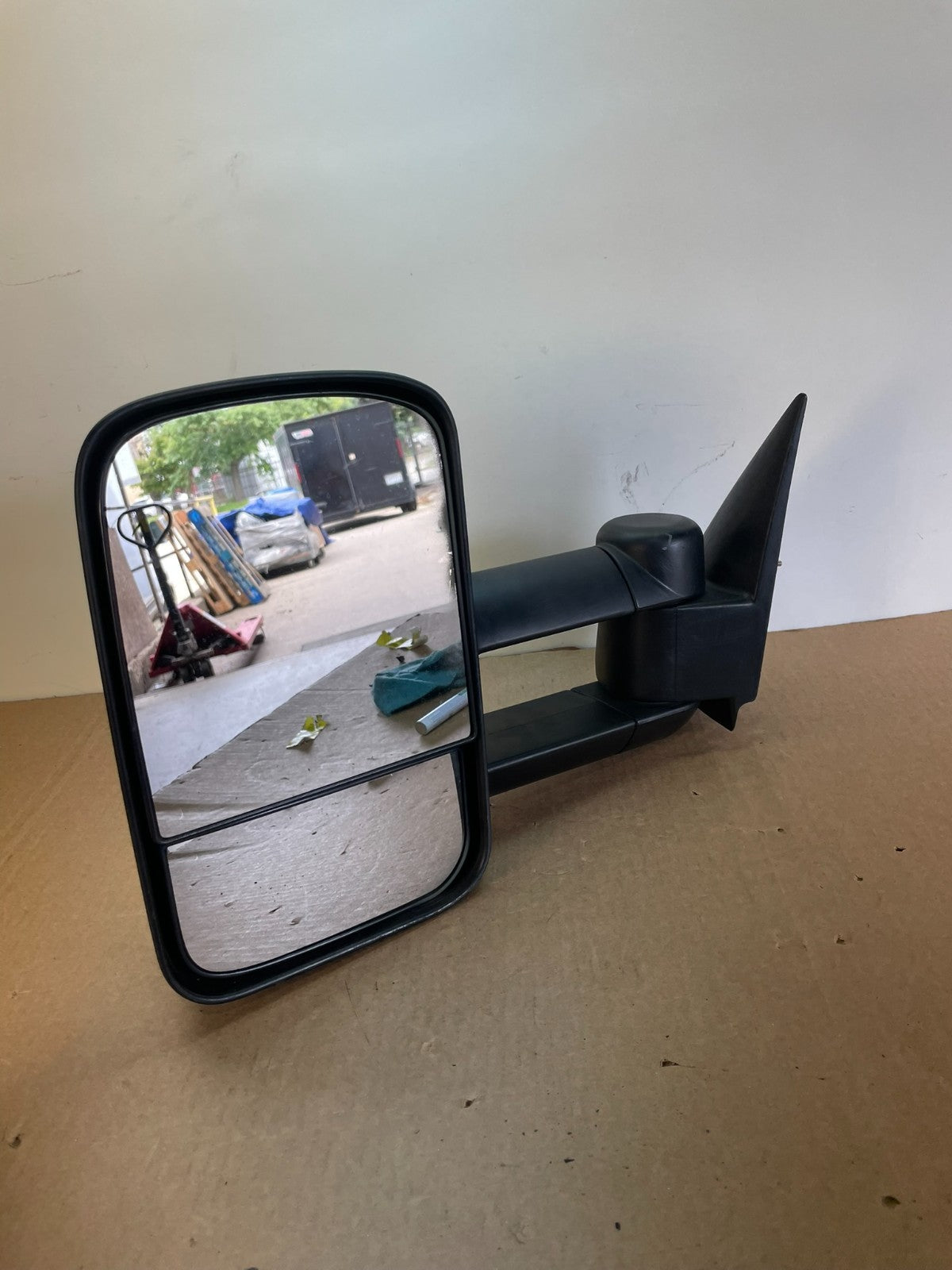 2003-2006 Chevrolet Tahoe Suburban Left Driver LH Heated Mirror AH02212