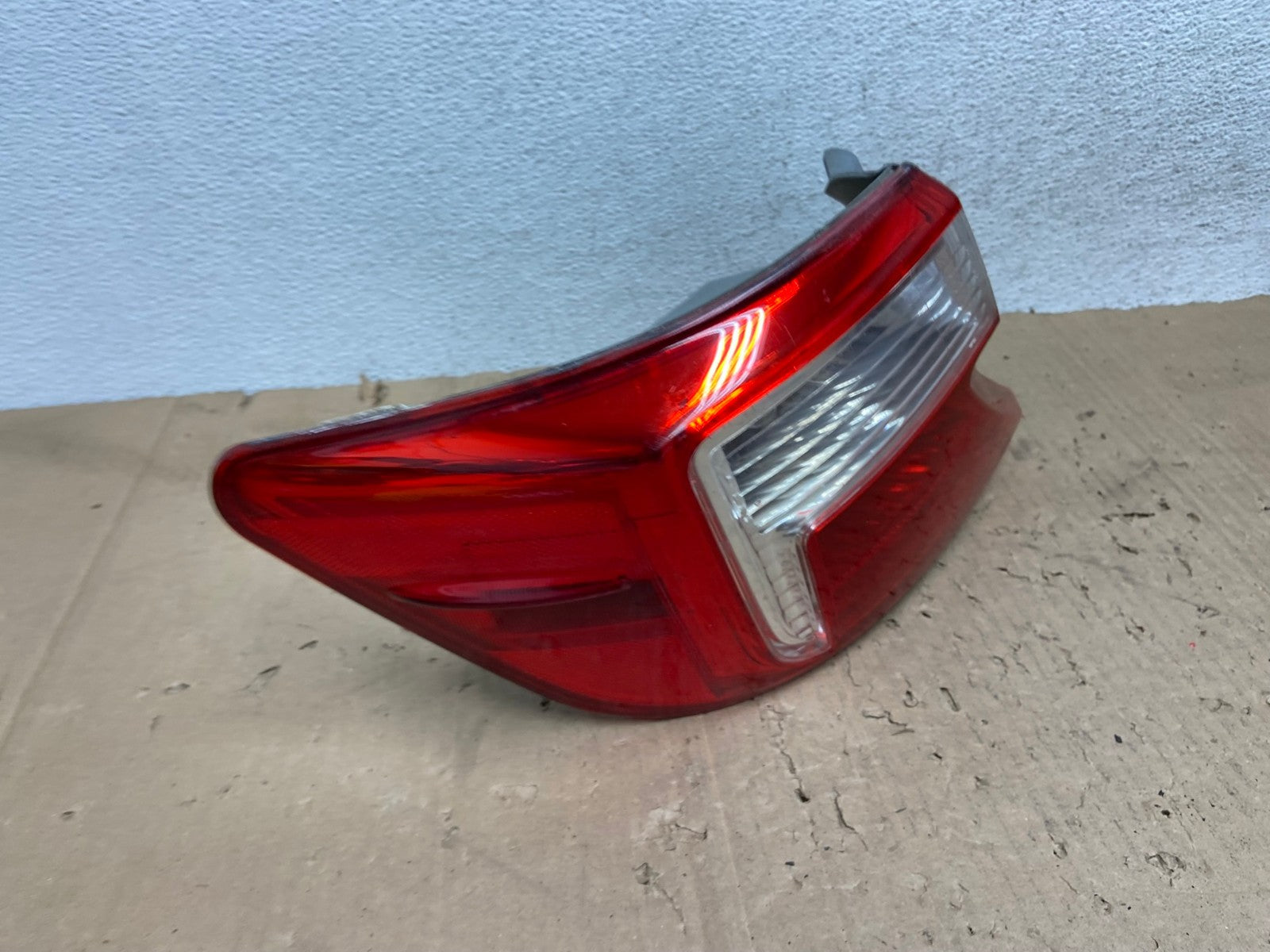 2012 2013 2014 Toyota Camry Left Driver LH Side Tail Light AE9324 LK2