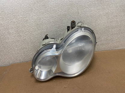 2005 to 2007 Mercedes-Benz C-Class Left Driver LH Side Headlight OEM AA9871 DW0