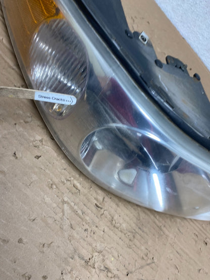 2000 to 2005 Buick Lesabre Headlight Right Passenger Side Halogen AD4379 DW4