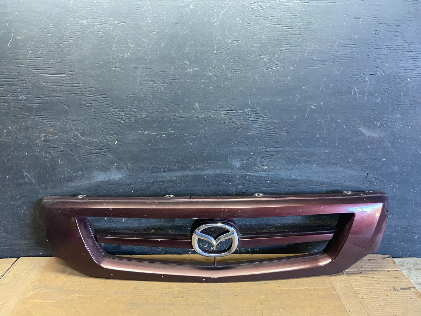 2001 to 2008 Mazda B2300 B4000 Front Upper Grill Grille OEM R0243 DG0