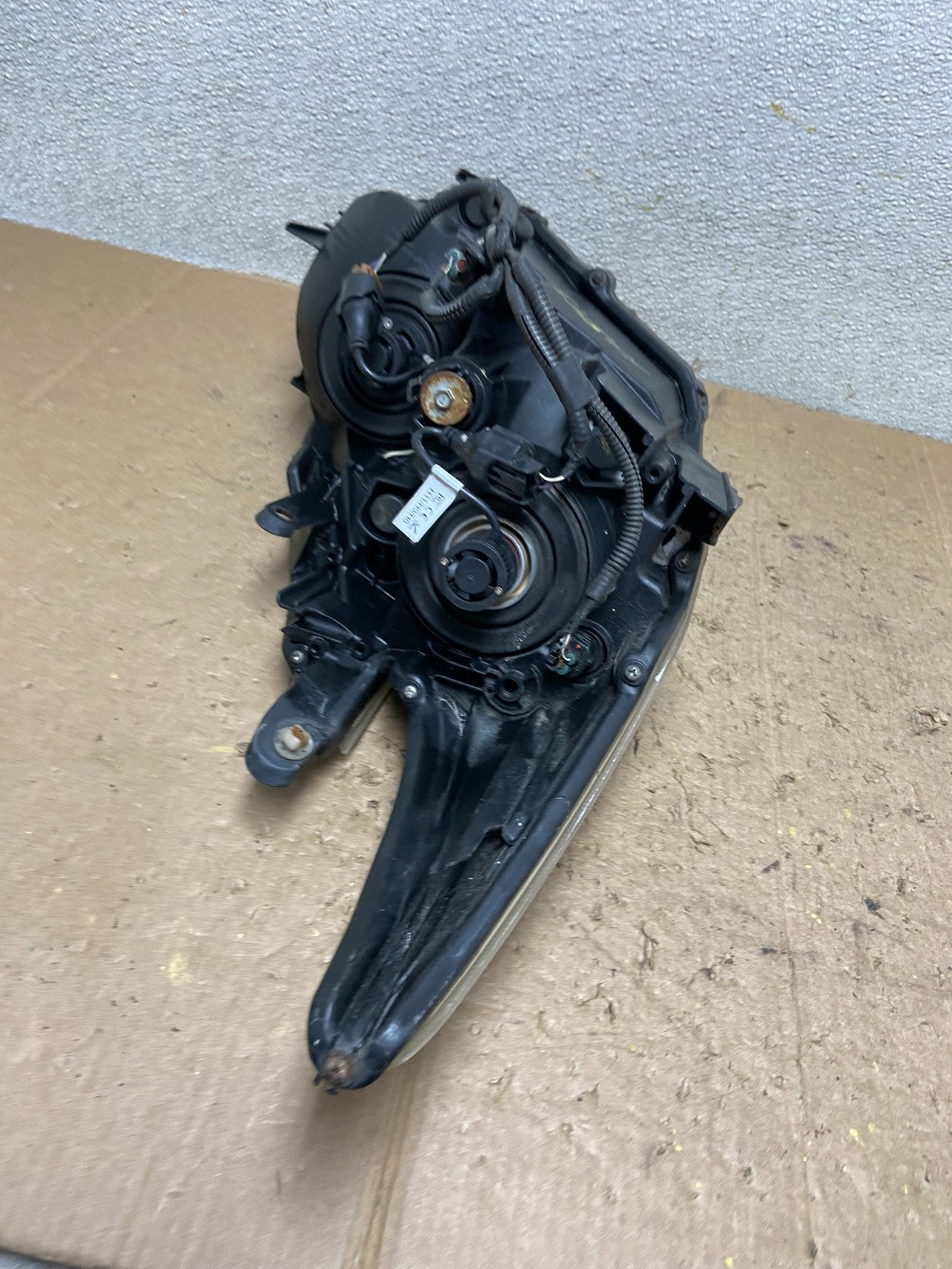2010 - 2011 Toyota Prius Left Driver LH Blue Halogen Headlight Oem AA51937