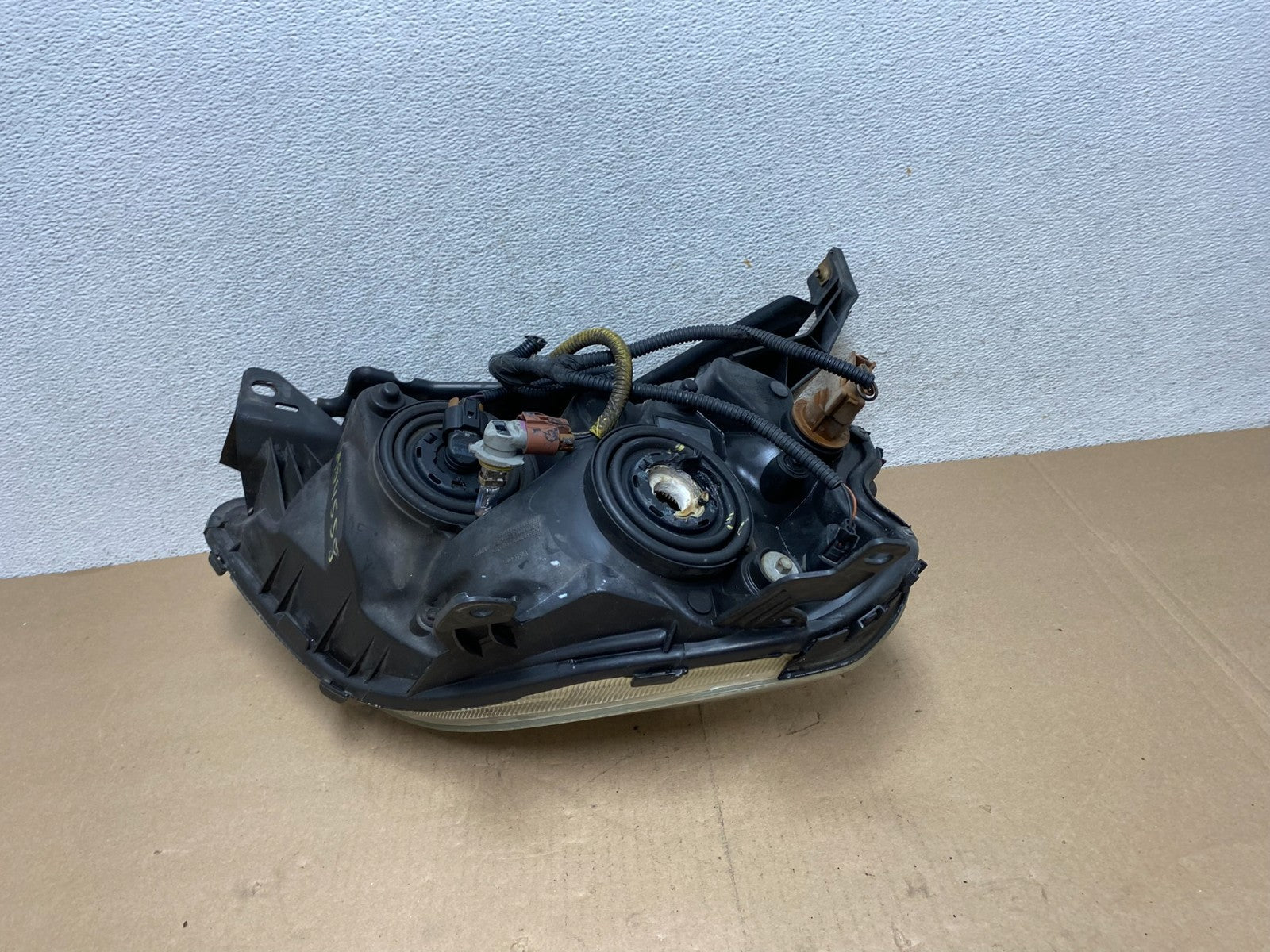2005 2006 2007 Ford Five Hundred Halogen Headlight Left Driver Lh AG4558 DW7