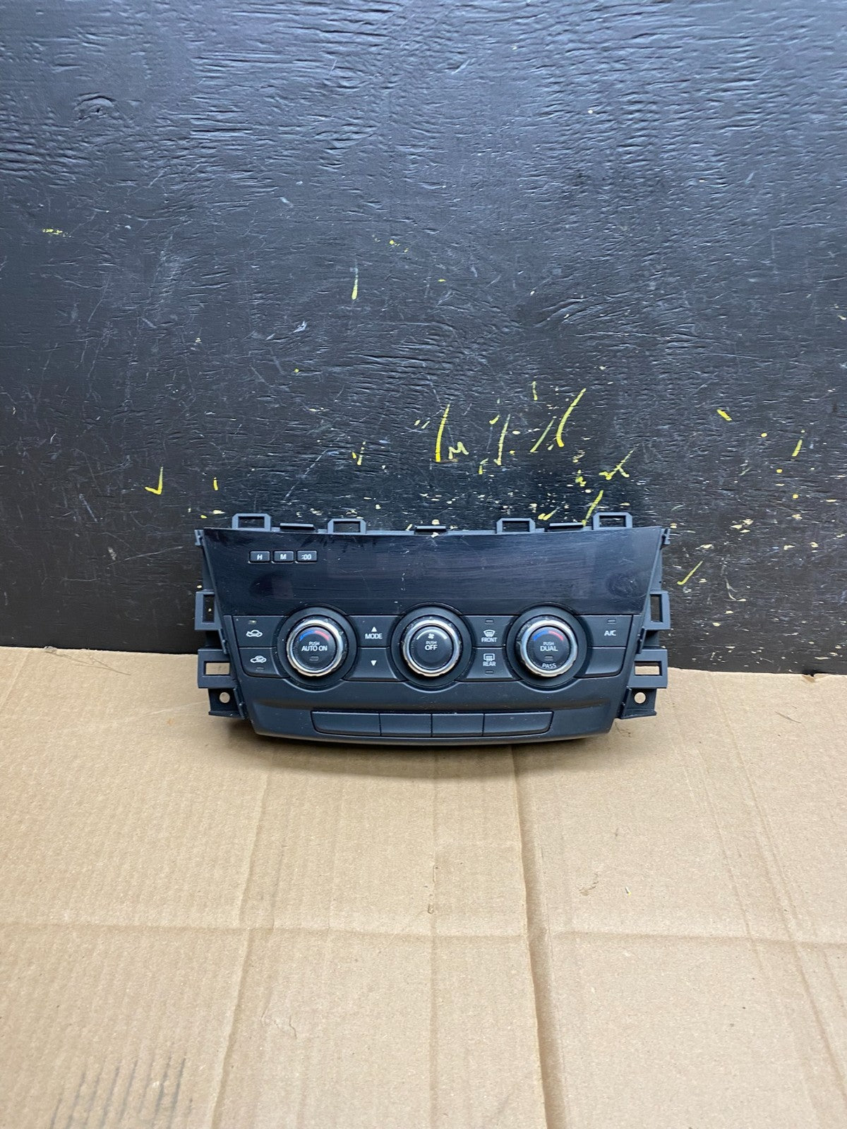 2014 - 2015 Mazda 6 A/C Manual Climate Control Panel aa4435 DG0