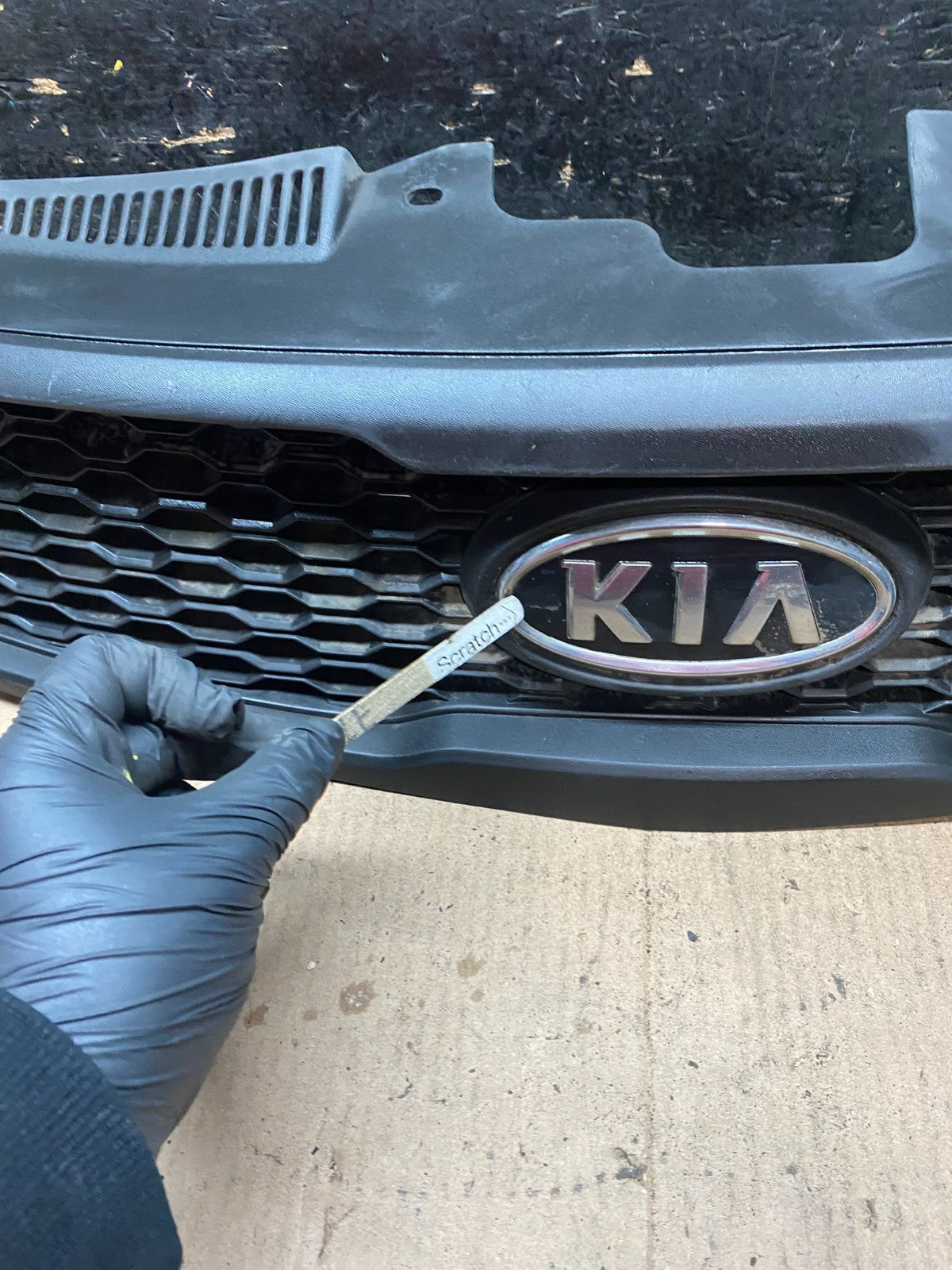 2010 to 2012 Kia Forte Koup Front Upper Grill Grille T0314 DG3
