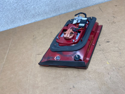 2001 2002 Kia Optima Right Passenger RH Side Inner Tail Light OEM x3848 DG3