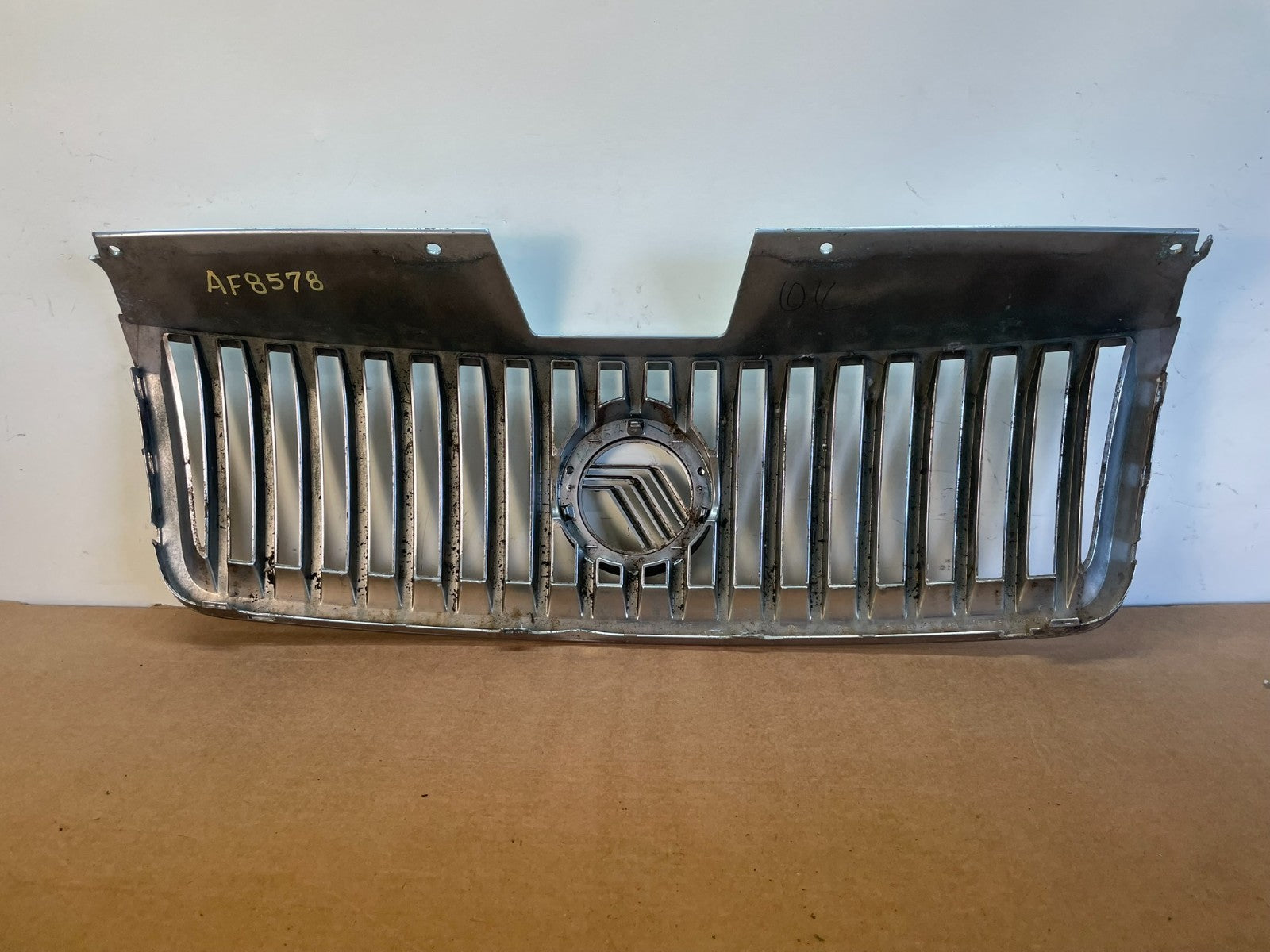 2006 2007 2008 2009 Mercury Milan Front Upper Chrome Trim Grille af8578 DG3