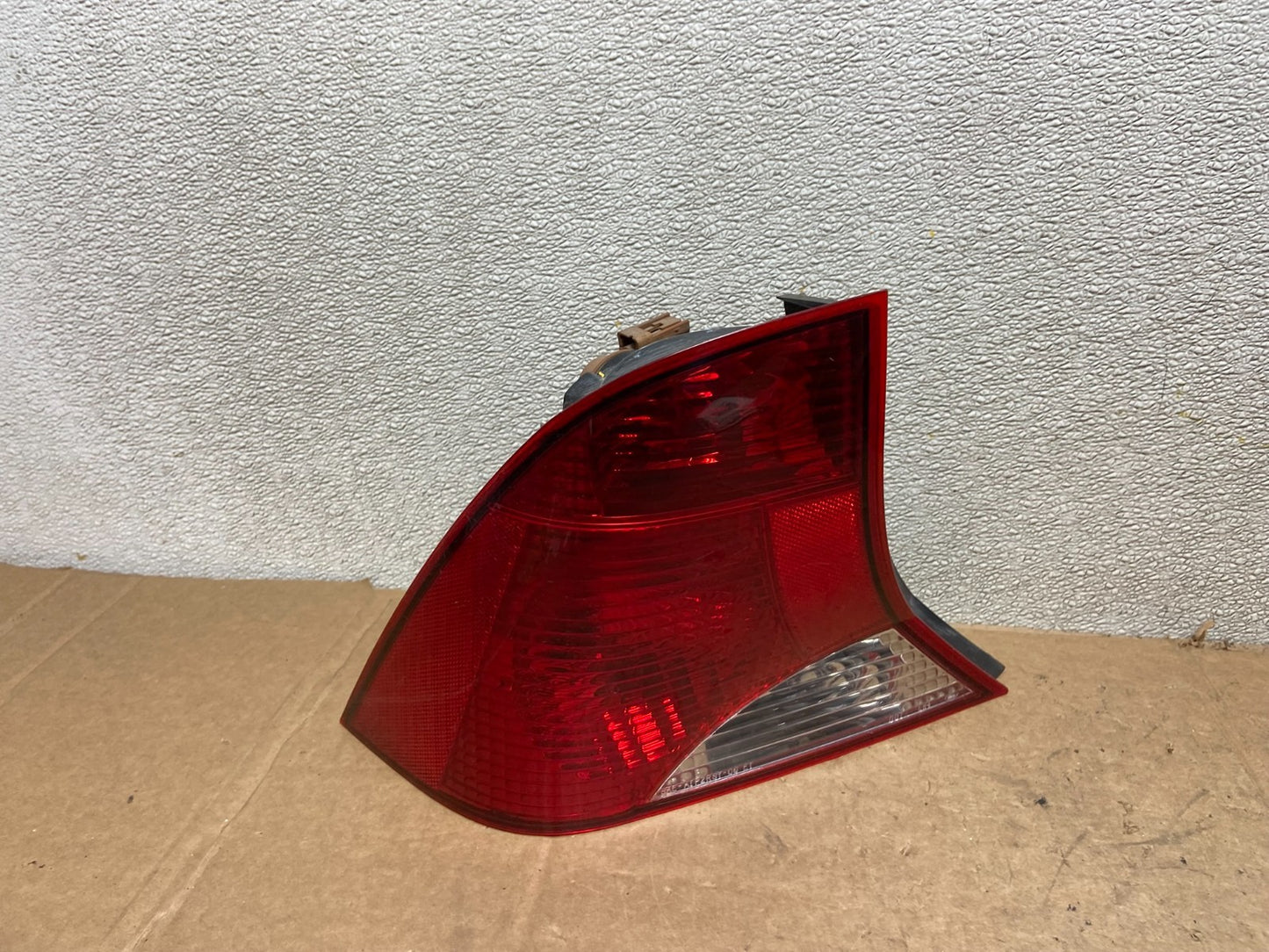 2000 to 2004 Ford Focus Left Driver Side Tail Light OEM AA52330