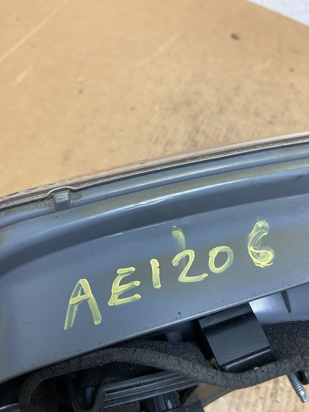 2007 to 2012 GMC Acadia Right Passenger Rh Hatch Tail Light Inner AE1206 LK6