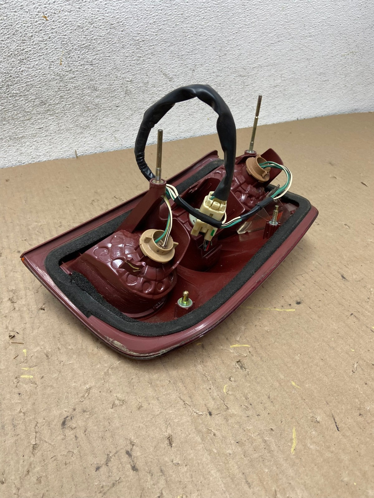 2004 2005 Toyota RAV4 Left Driver LH Side Tail Light AG8032 LK6