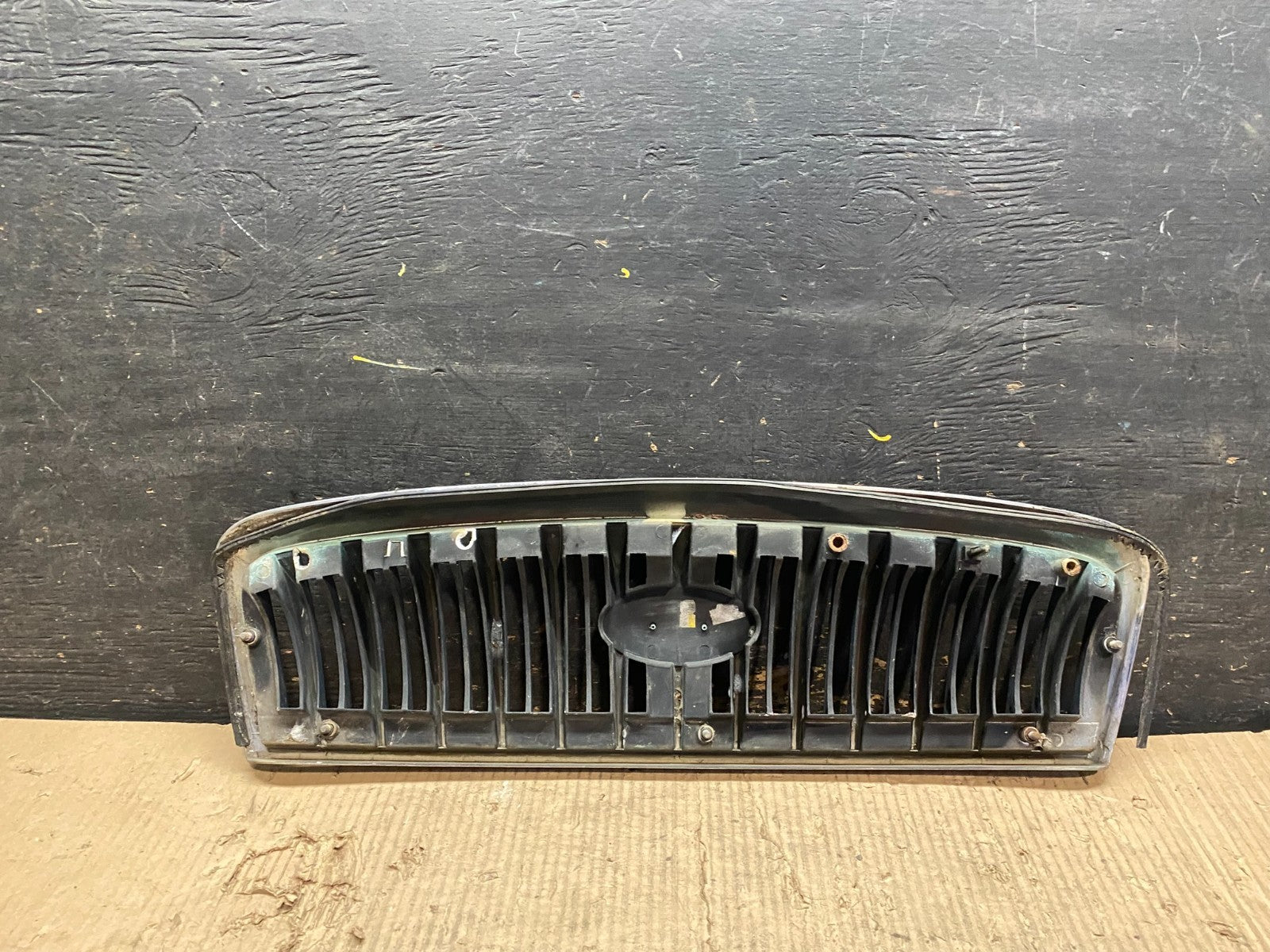 2001 to 2005 Hyundai Sonata Front Upper Grille Grill Bumper V4329 OEM GD6