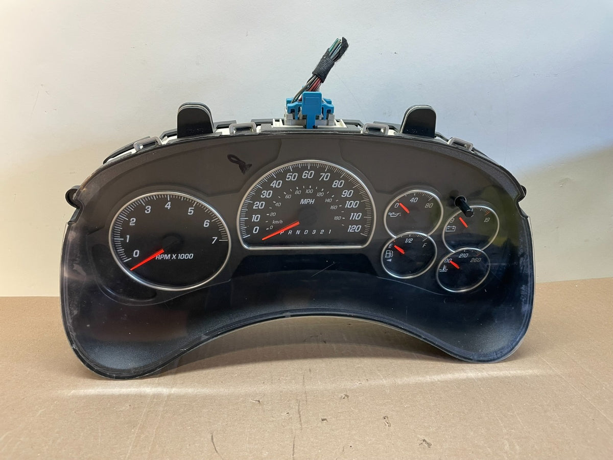 2006 - 2009 GMC Envoy Speedometer Cluster Gauge AJ0924 DW0