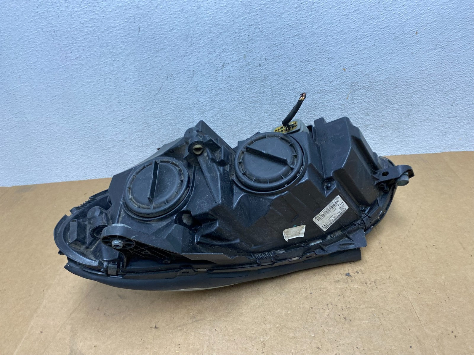 2012 to 2015 Mercedes Benz C250 Coupe Right Passenger Side Headlight AE3222 DG6