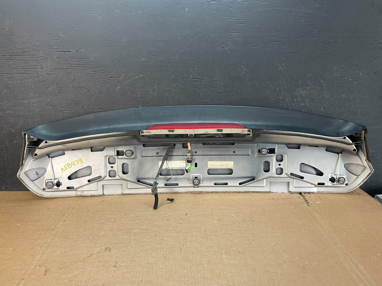 2007 to 2013 BMW X5 Trunk Hatch Spoiler 7157689 AE8439 DG5