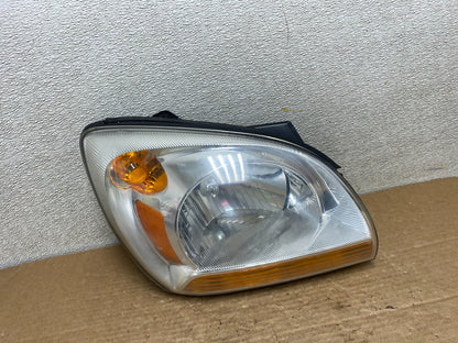 2005 to 2006 Kia Sportage Right Passenger RH Halogen Headlight Z2864 DW0