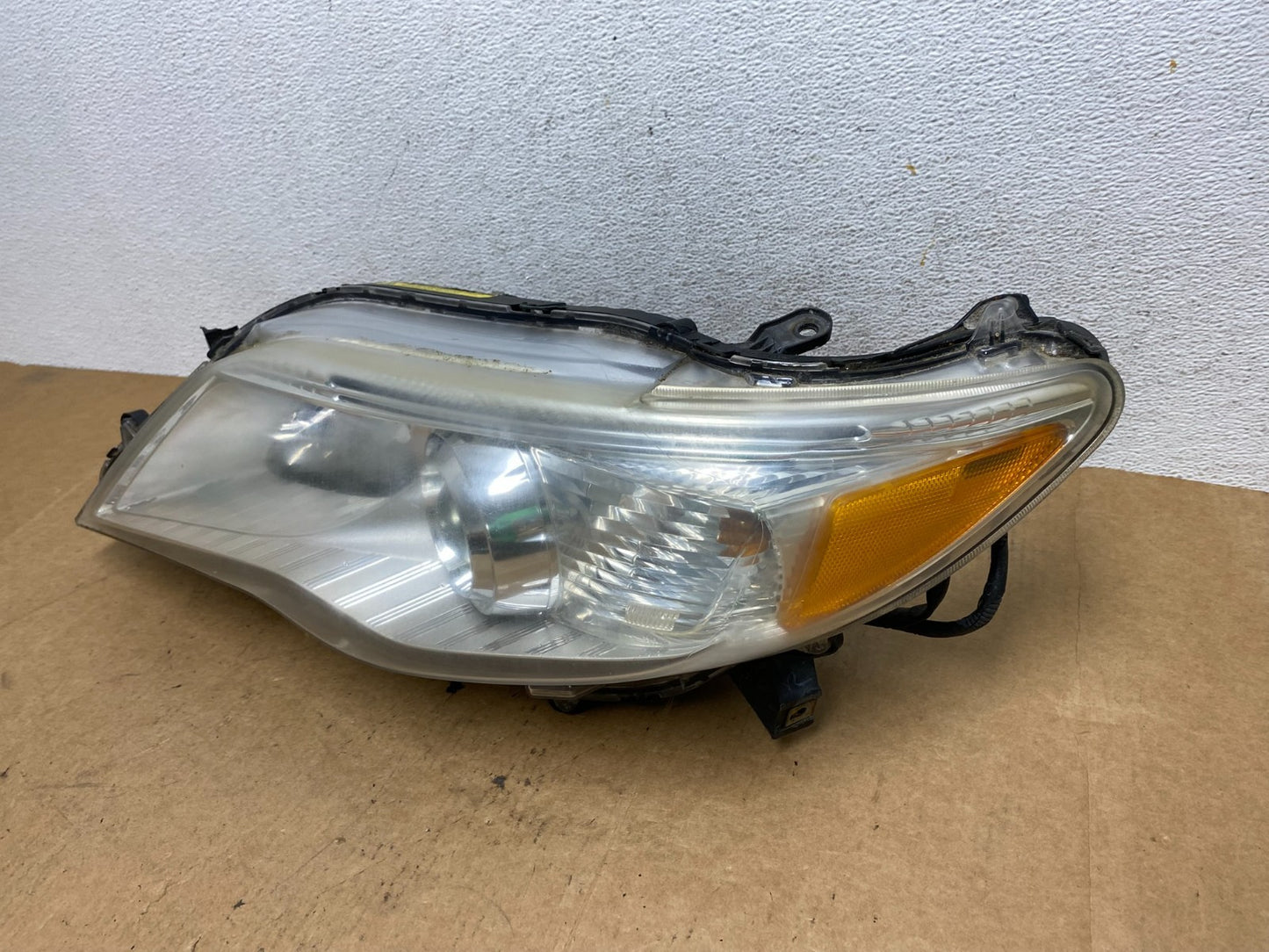 2011-2012 Toyota Avalon Left Driver LH Xenon HID Headlight AE3238 DW1