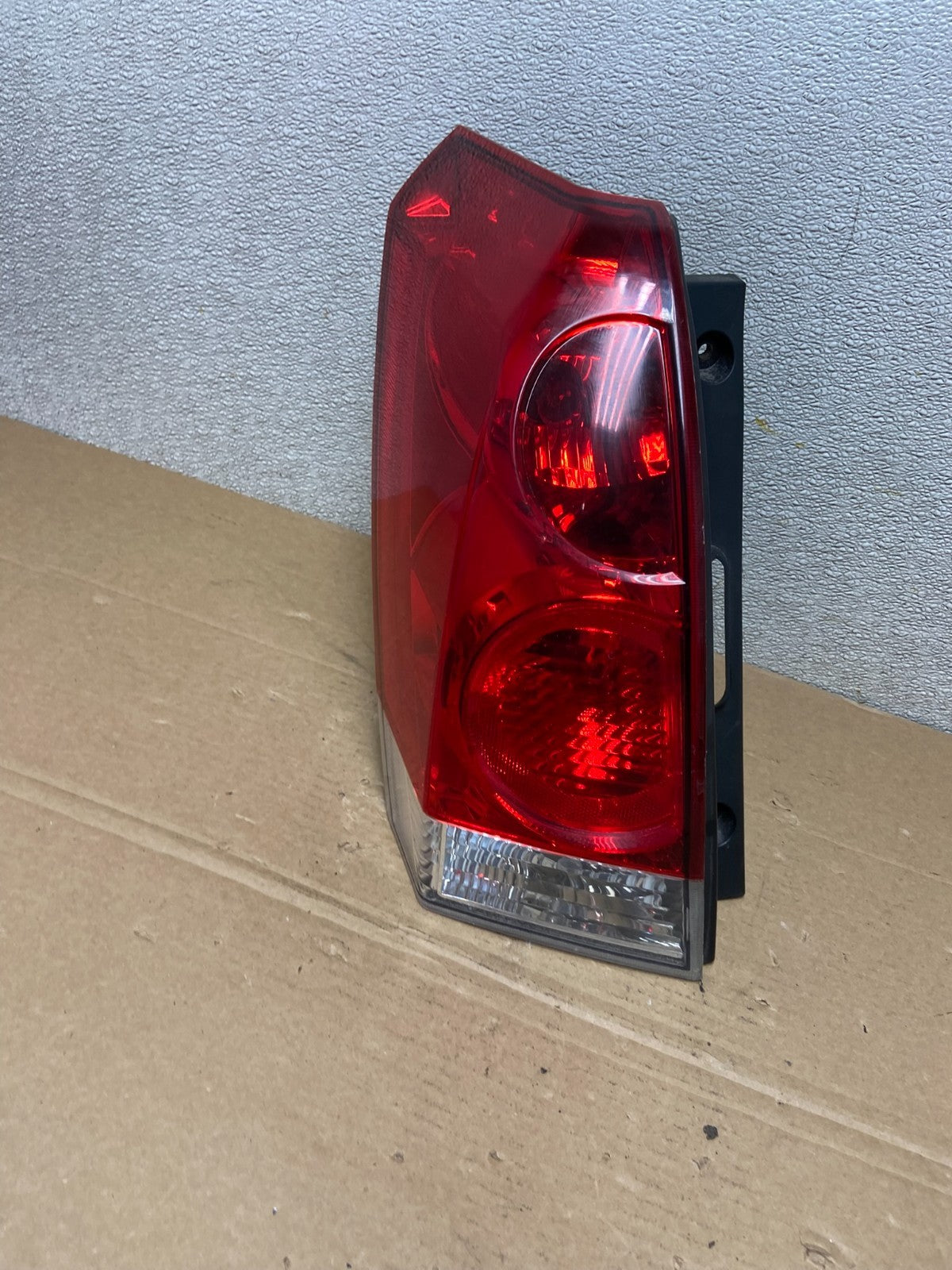 2004 to 2009 Nissan Quest Left Driver Lh Side Tail Light AB4457 LK0
